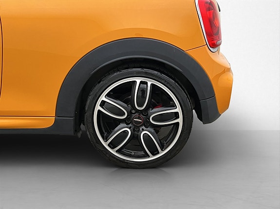 MINI John Cooper Works 26 of 28