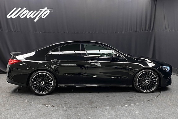 Mercedes-Benz CLA200 3 of 5