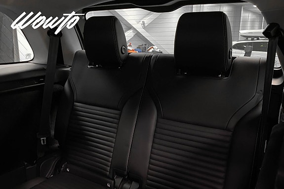 Land Rover Discovery 15 of 25