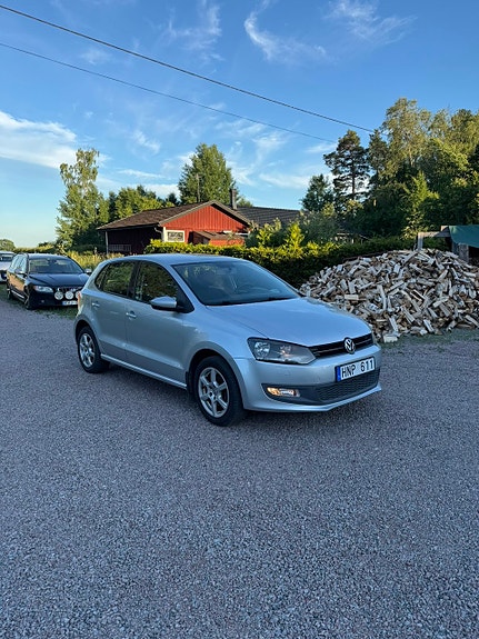 Volkswagen Polo 2 of 5