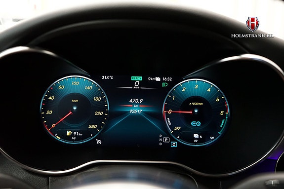 Mercedes-Benz GLC300 de 14 of 25