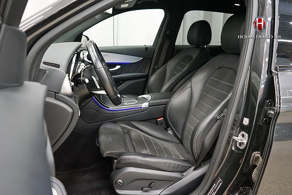 Mercedes-Benz GLC300 de 10 of 25