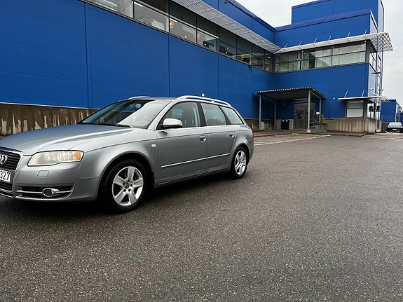 Audi A4 5 of 9