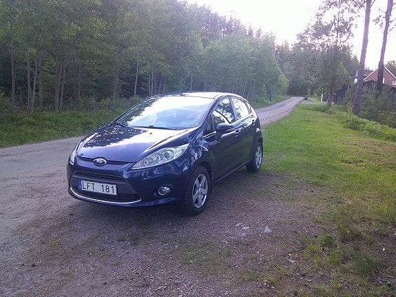 Ford Fiesta 4 of 9