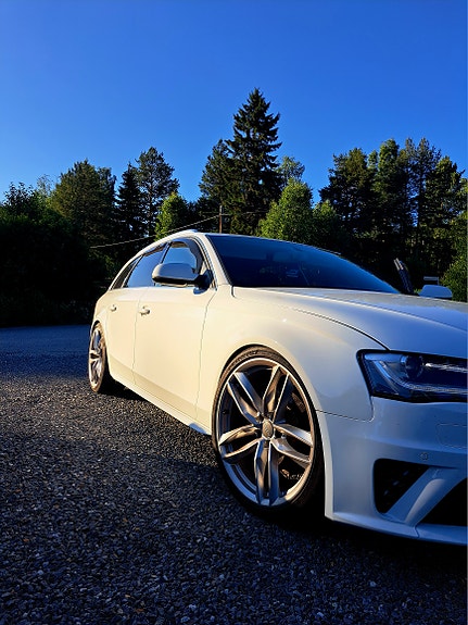 Audi A4 2 of 5