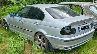 BMW 328i 2 of 5