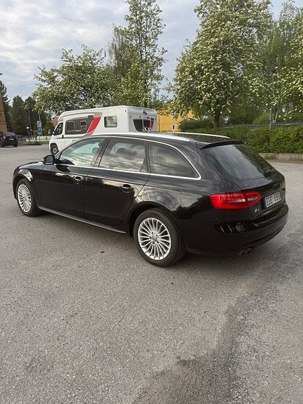 Audi A4 4 of 7