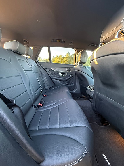 Mercedes-Benz C220 d 8 of 11