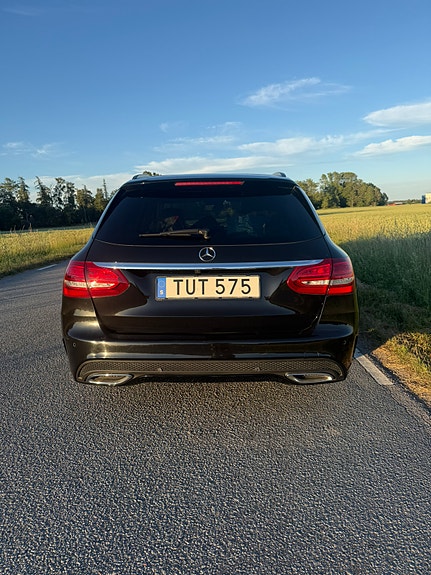 Mercedes-Benz C220 d 3 of 11