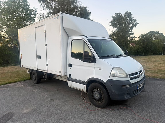 Opel Movano 2 of 5