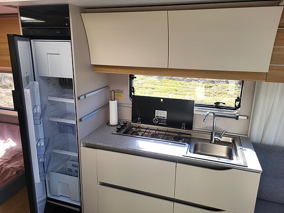 Adria Adora 522 Up 4 of 6
