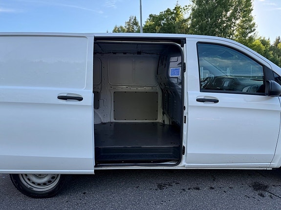 Mercedes-Benz eVito 111 8 of 20