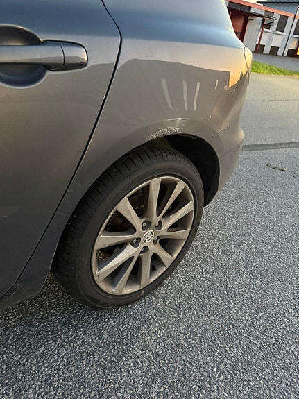 Mazda 3 5 of 5