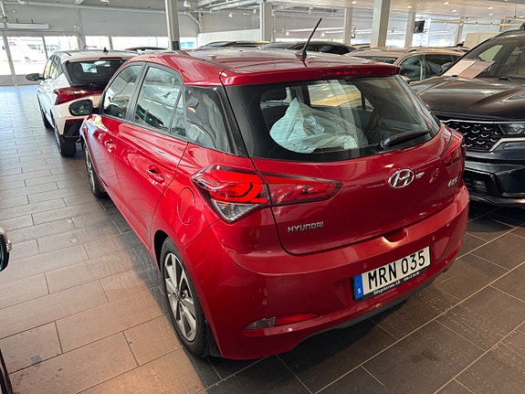 Hyundai i20 4 of 5