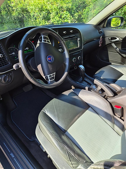 Saab 9-3X 7 of 14