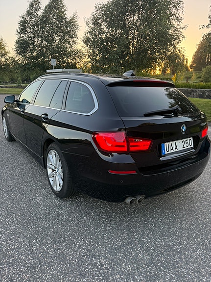 BMW 520d 4 of 5