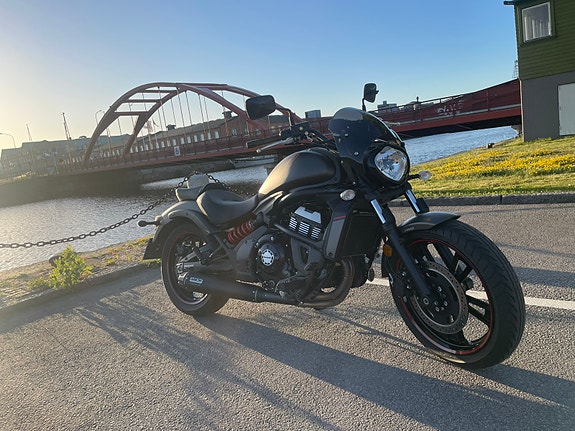Kawasaki Vulcan S 4 of 4