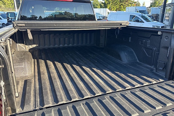 GMC Sierra 9 of 21