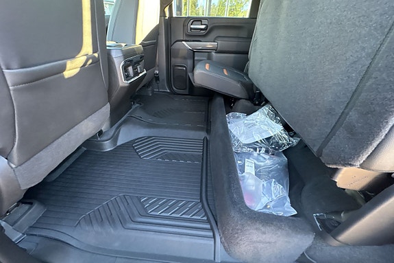 GMC Sierra 12 of 21
