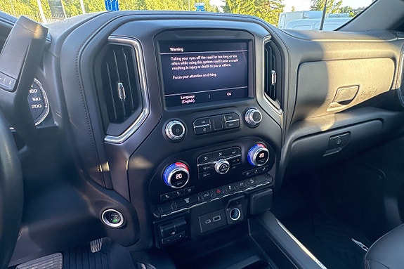 GMC Sierra 14 of 21
