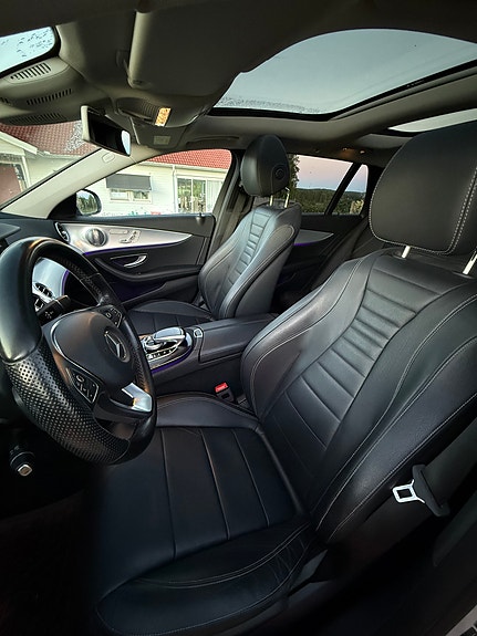 Mercedes-Benz E220 d 4 of 5