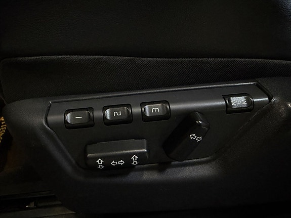 Volvo XC90 11 of 20