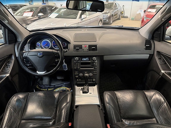 Volvo XC90 18 of 20