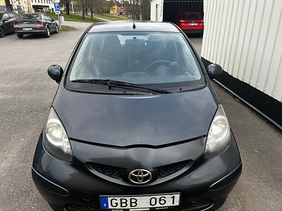 Toyota Aygo 4 of 5