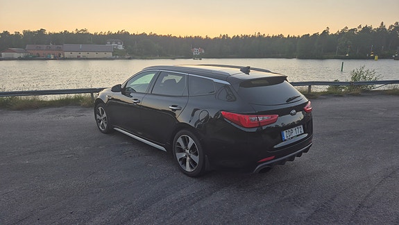 Kia Optima 2 of 5
