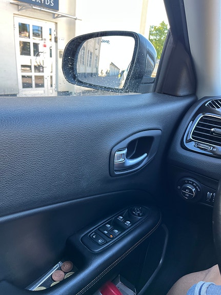 Jeep Compass 14 of 18