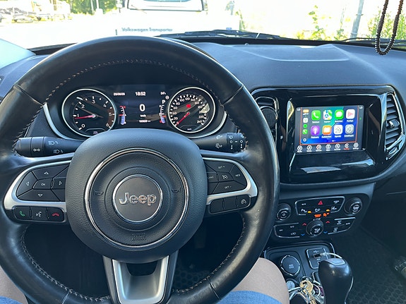 Jeep Compass 9 of 18