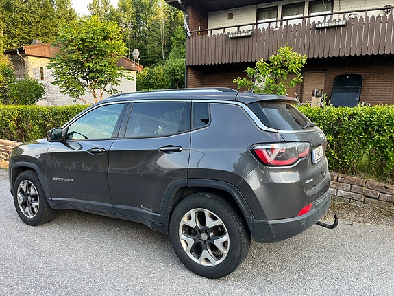 Jeep Compass 10 of 18