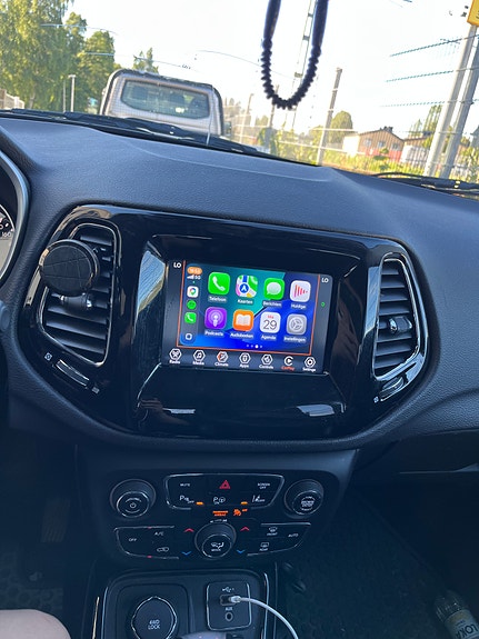 Jeep Compass 12 of 18