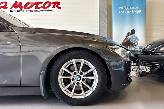 BMW 320d 12 of 23