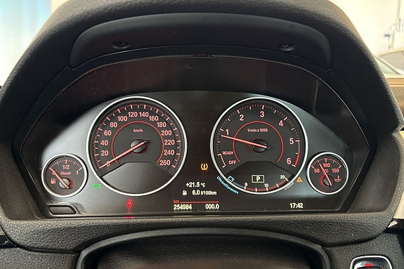BMW 320d 17 of 23