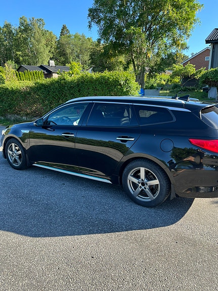 Kia Optima 2 of 5