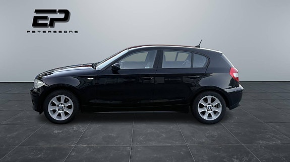 BMW 120i 6 of 9