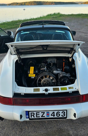 Porsche 911 Carrera 5 of 5