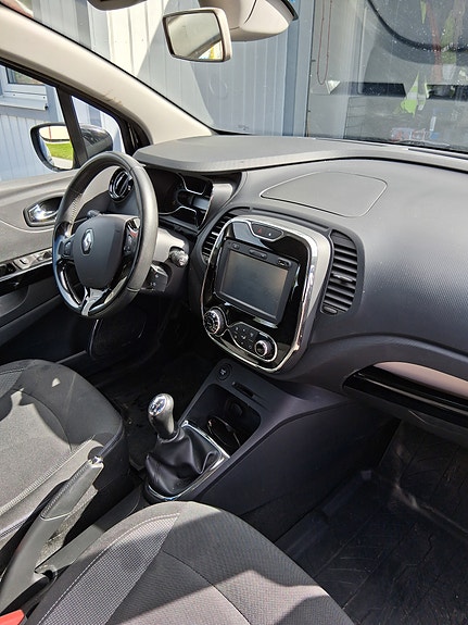 Renault Captur 4 of 4