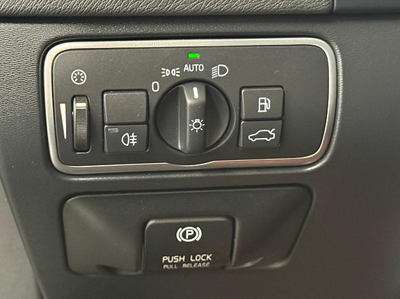 Volvo V60 27 of 29