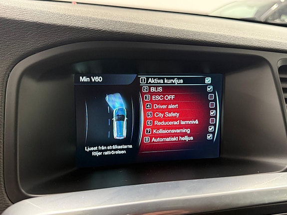 Volvo V60 14 of 29