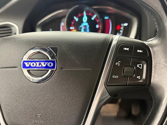 Volvo V60 12 of 29
