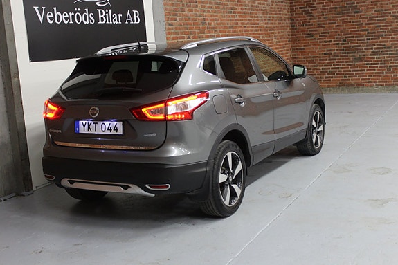 Nissan Qashqai 4 of 5
