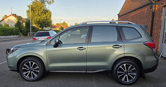 Subaru Forester 2 of 5