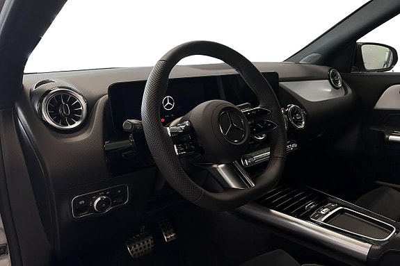 Mercedes-Benz GLA250 e 6 of 22