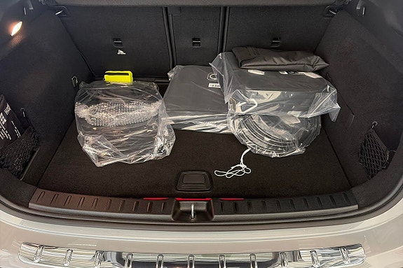 Mercedes-Benz GLA250 e 20 of 22