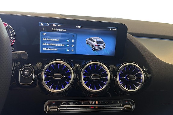 Mercedes-Benz GLA250 e 12 of 22