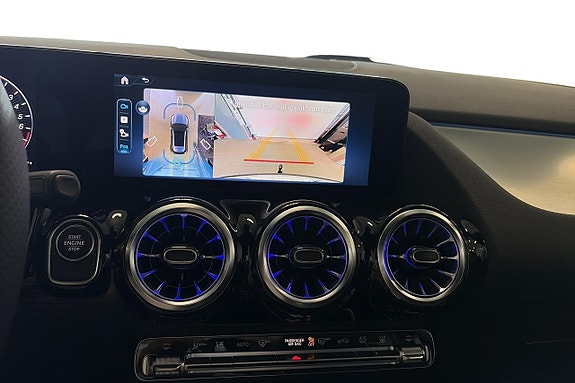 Mercedes-Benz GLA250 e 15 of 22
