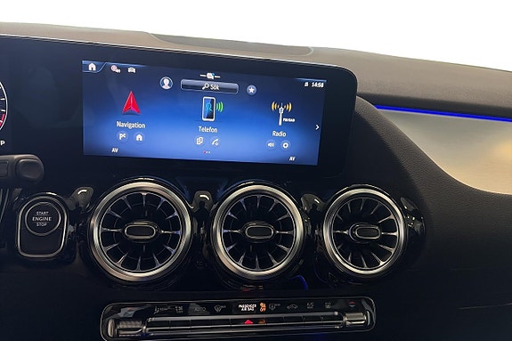 Mercedes-Benz GLA250 e 9 of 22