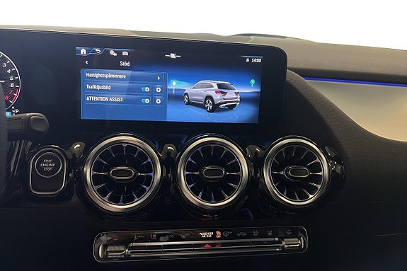 Mercedes-Benz GLA250 e 13 of 22